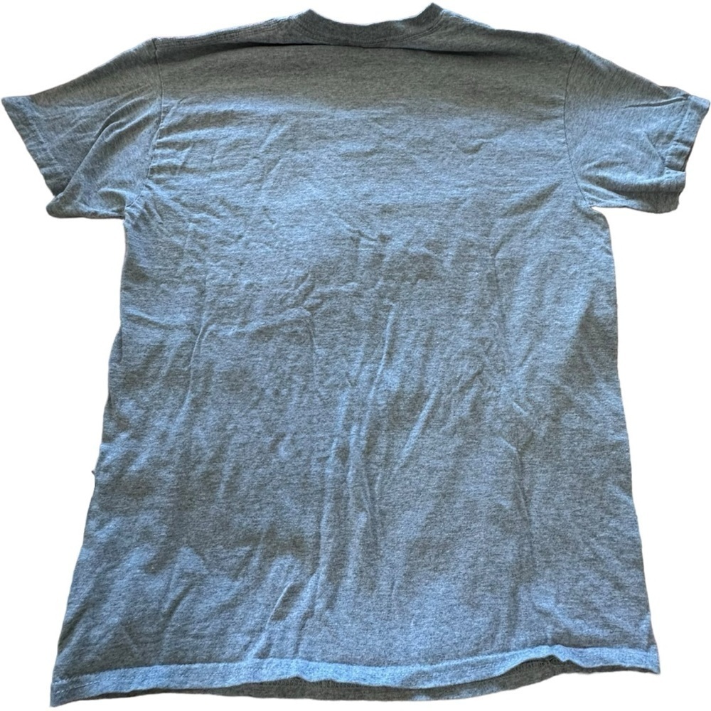 Friends women's medium grey Christmas t-shirt - Picture 2 of 4